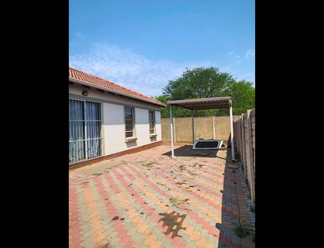 3 BEDROOM HOUSE FOR SALE IN ANDEON